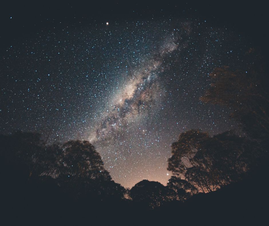 Qual signo combina com Peixes para amizade?